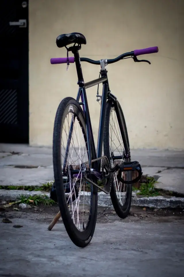 Bielas bicicleta fixie: potencia, control y estilo sobre ruedas