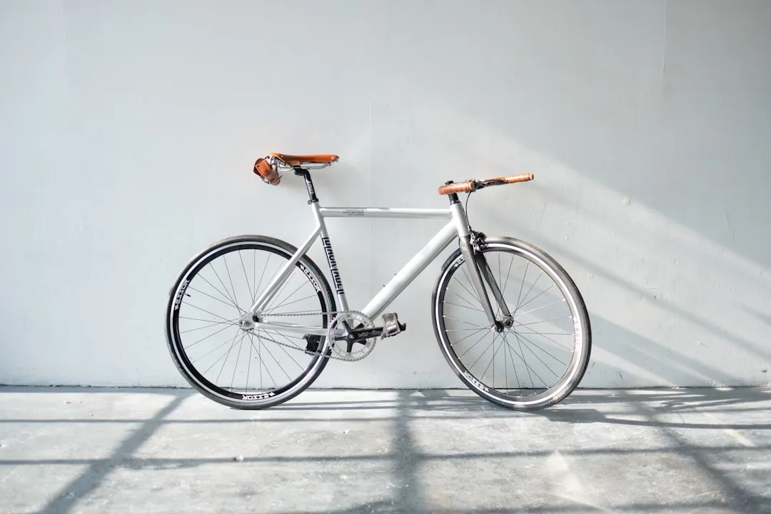 Comparison and Analysis: Mantenimiento de Bicicleta Fixie Urbana: Guía Paso a Paso