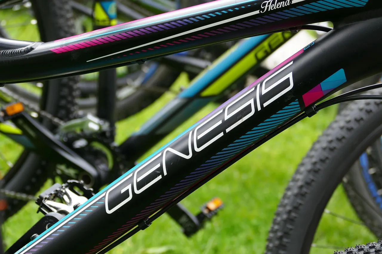 Expert Insights and EEAT: Cómo Pulir el Aluminio de tu Bicicleta Fixie Urbana