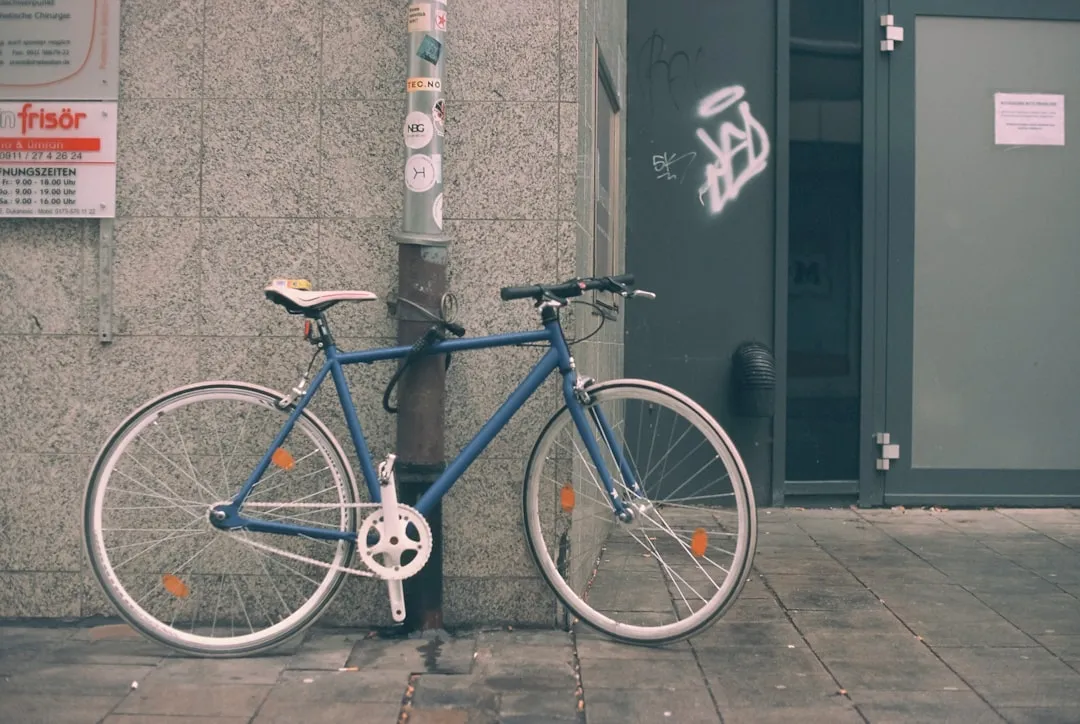 Errores Comunes al Intentar Montar una Bicicleta Fixie por Piezas