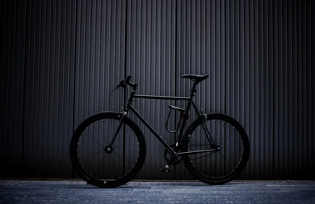 Bicicleta Fixie Urbana Estilo Track: ADN de Velódromo