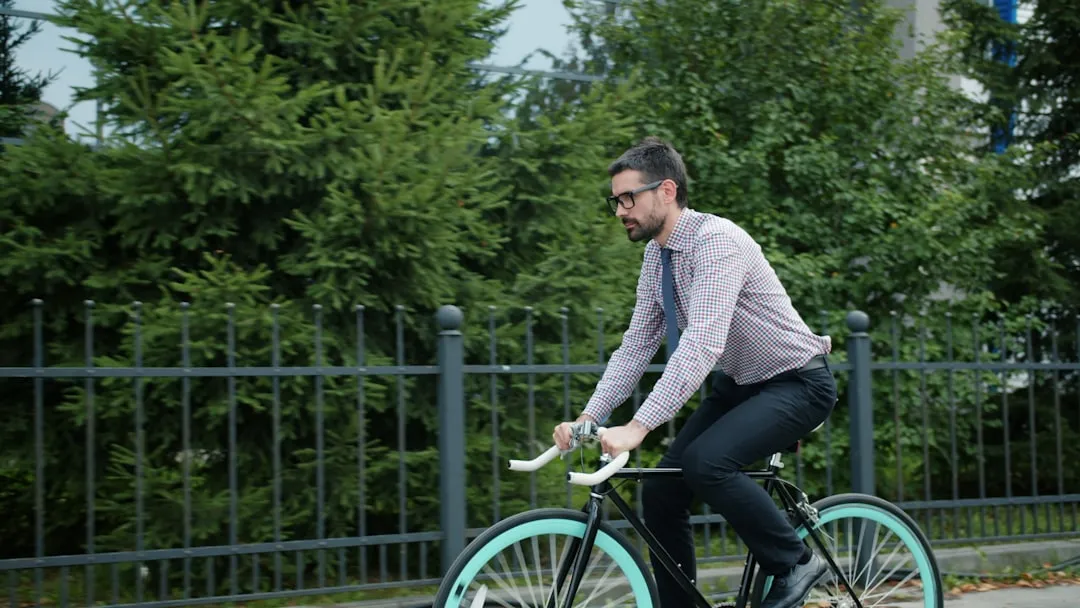 Cómo Hacer una Revisión Pre-Ruta en Bicicleta Fixie Urbana