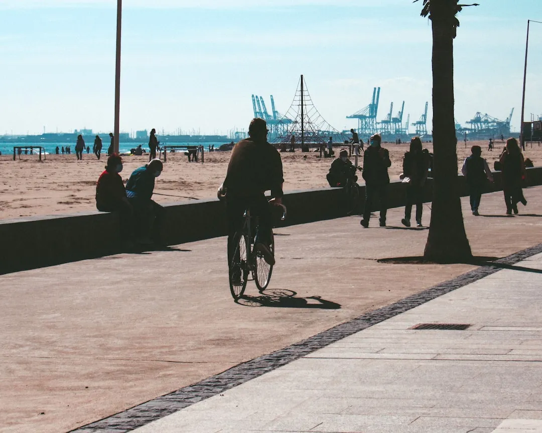 Bicicleta Fixie Urbana Valencia: Rutas Junto al Mar