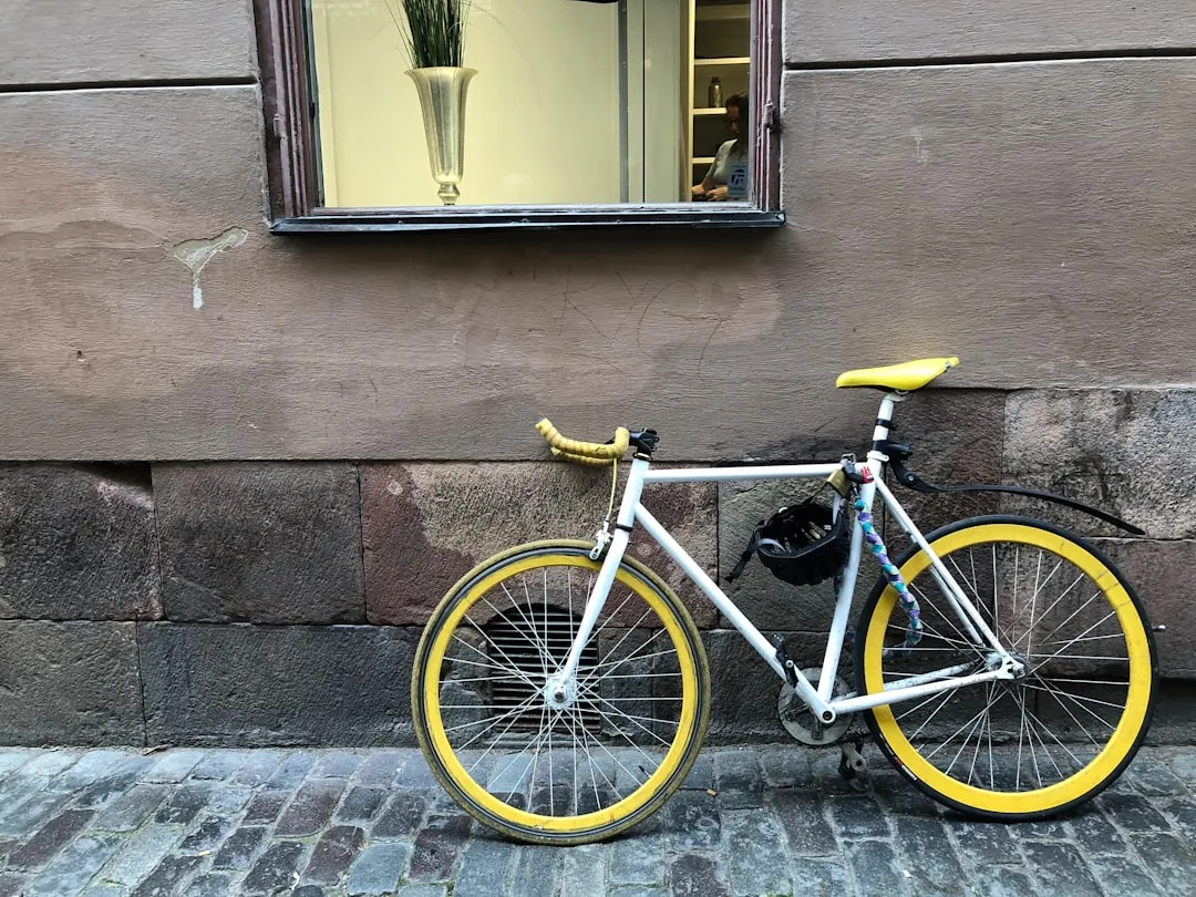 Cómo Hacer una Revisión Pre-Ruta en Bicicleta Fixie Urbana