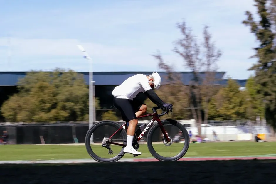 Cómo ajustar tu bicicleta de touring para evitar dolores