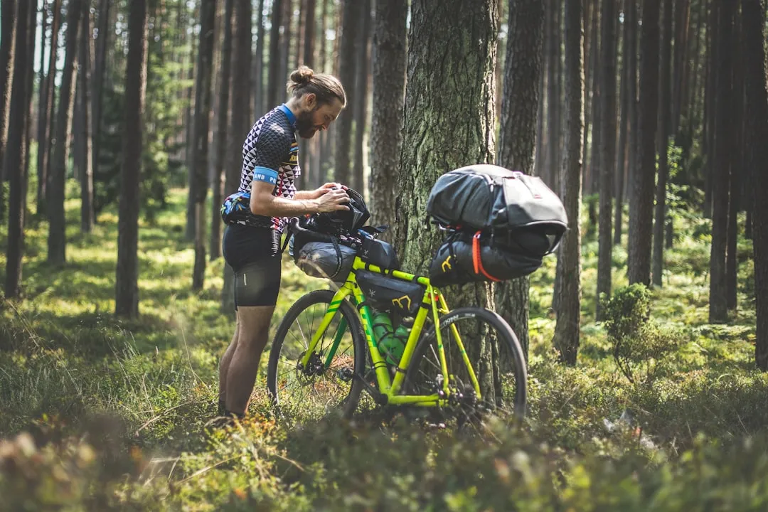 Qué accesorios no pueden faltar en tu bicicleta touring