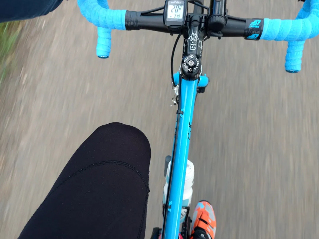 Cómo equipar una bicicleta turbo touring para viajar